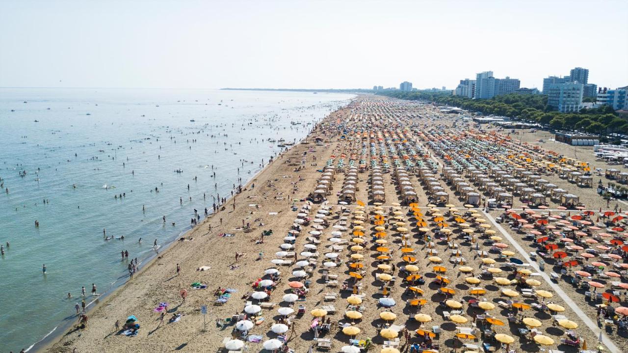 Villa Beethoven Lignano Sabbiadoro Exterior foto