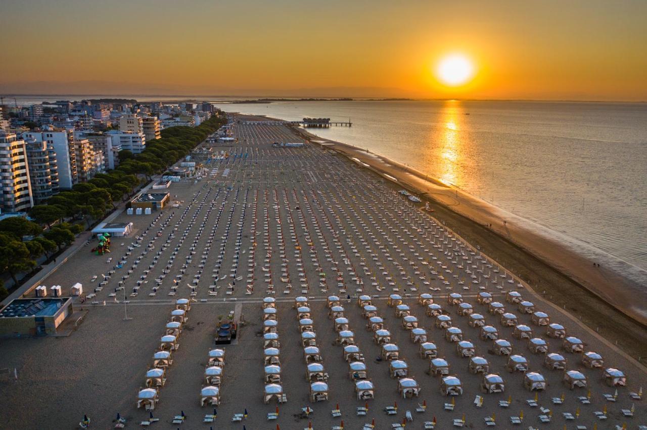 Villa Beethoven Lignano Sabbiadoro Exterior foto